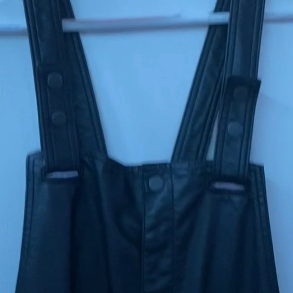Free people leather moto overalls. Price negotiable. All in CAD - Picture 5 of 5